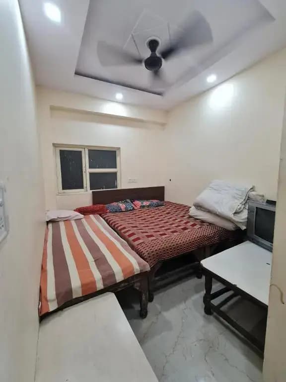 Ever Green Guest House - photo 6