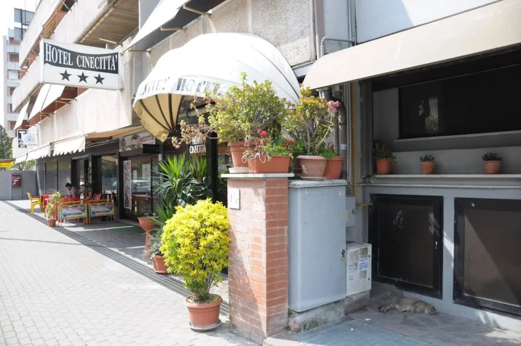 Hotel Cinecitta - photo 1