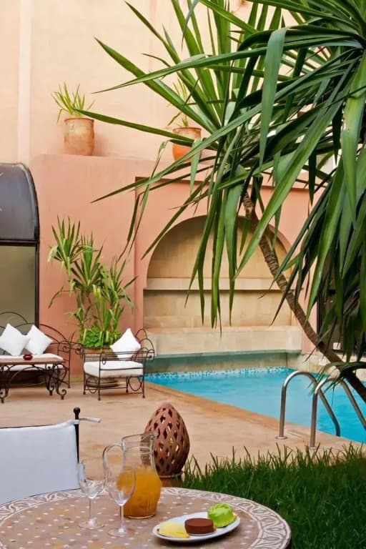Hotel Nassim - photo 11