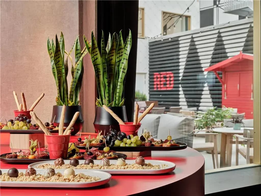 Radisson RED Hotel, Vienna - photo 14