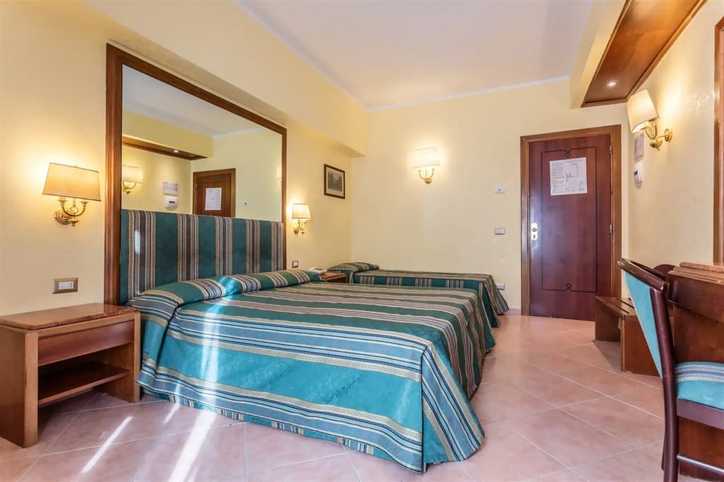 Raeli Hotel Noto - photo 5