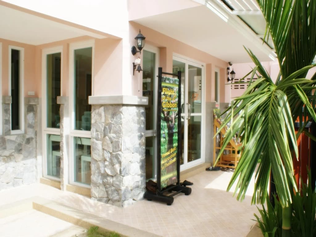 Triple Palms House - main photo
