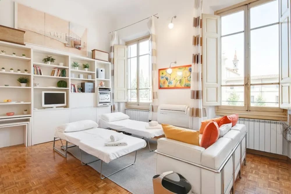 Guesthost - Piazza San Marco Studio Flat - photo 4