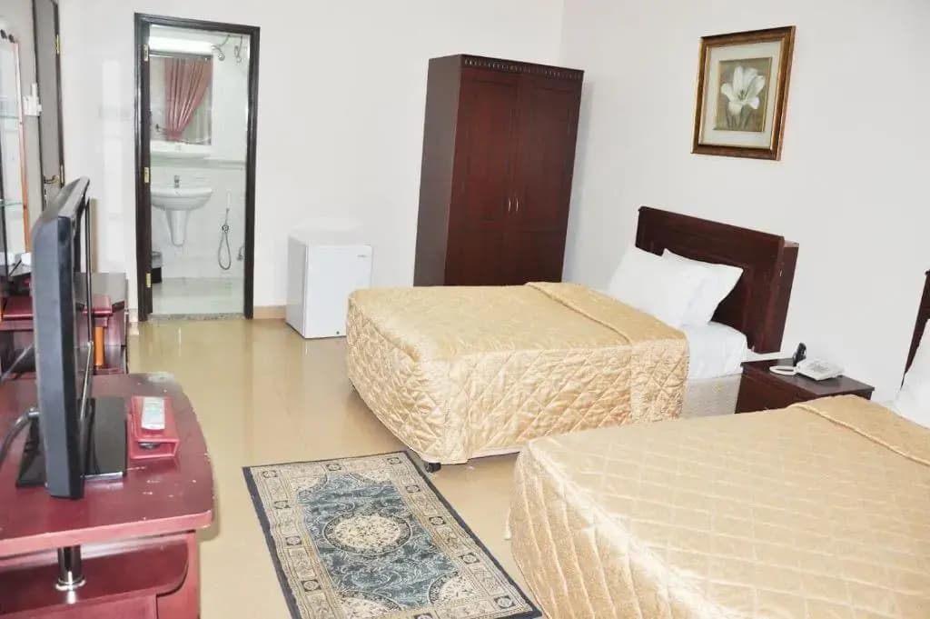 Safeer Plaza Hotel Apartments - photo 2