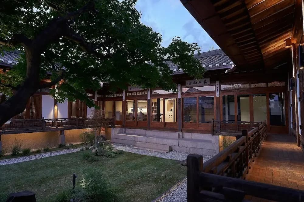 Nostalgia Hanok Hotel - photo 1