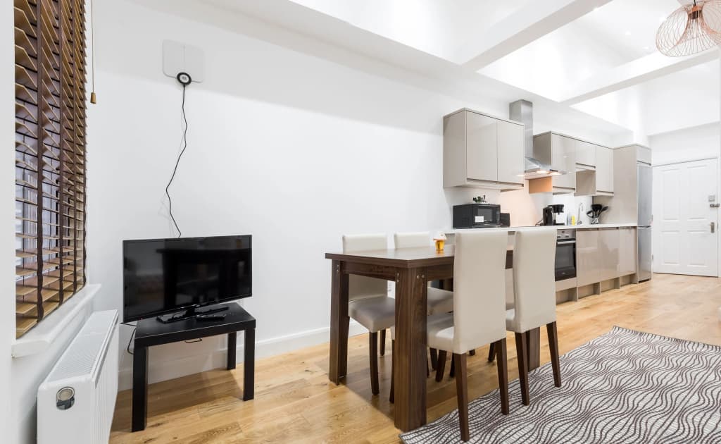 Liverpool Street House - photo 19