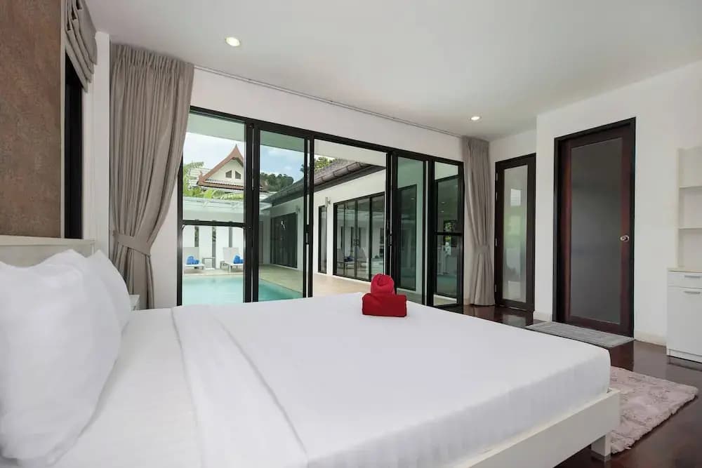 Designer 3BR Villa Silver Pool in Kamala - photo 1