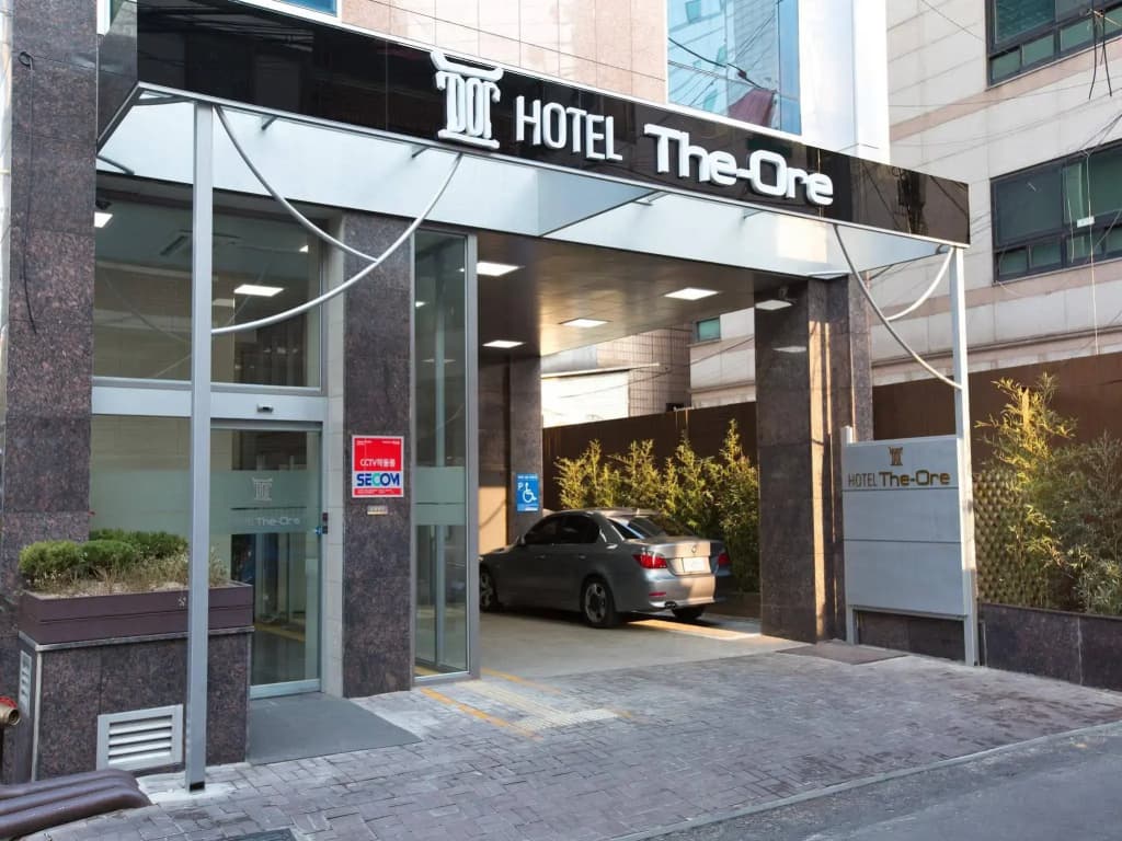 Hotel The-Ore - photo 1