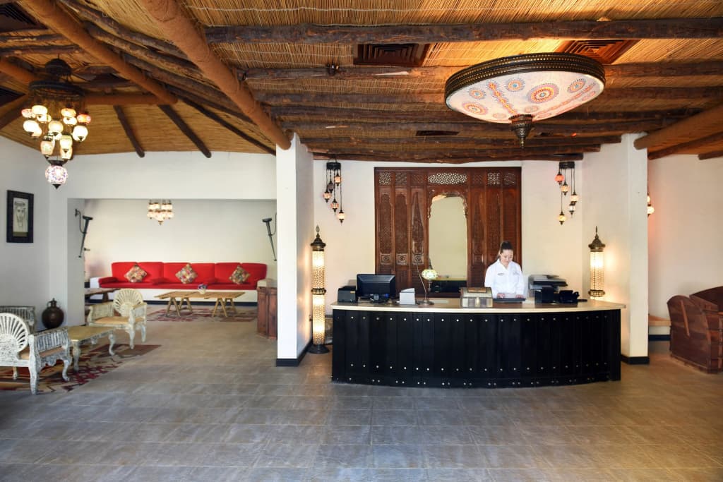 Al Hamra Residence - photo 2