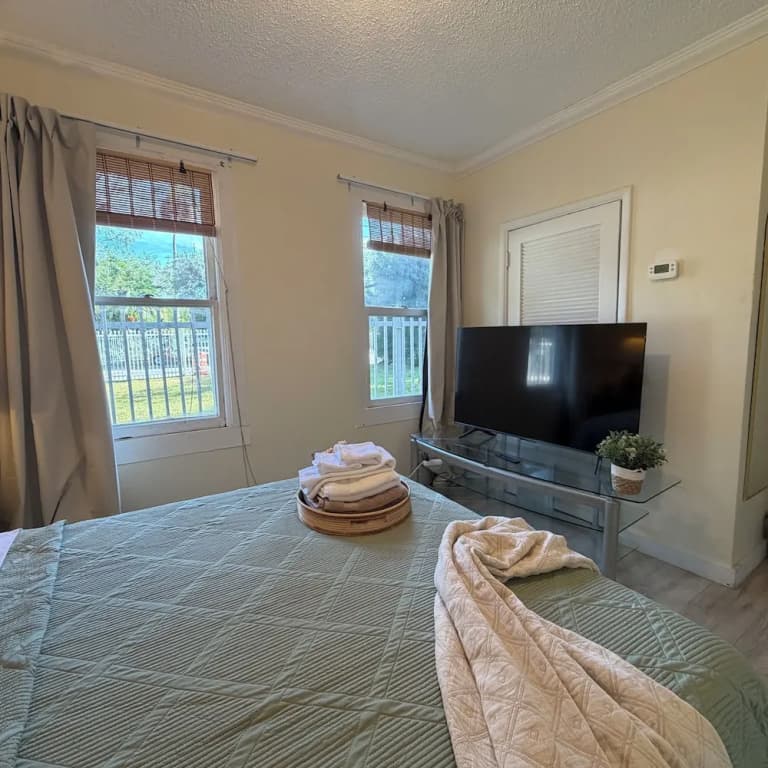 The Coconut Grove Hideaway - photo 5
