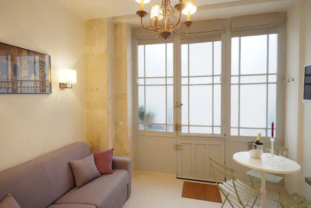 St Germain ChicSuites - photo 5