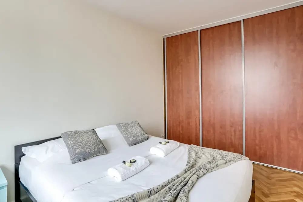 Bright Flat for 4 Person 5 Mins From Parc Montsouris - photo 2