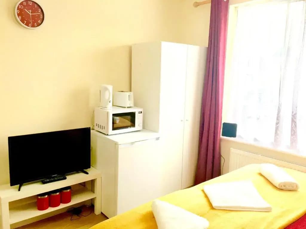 London Luxury Apartment, Private Bathroom - photo 2