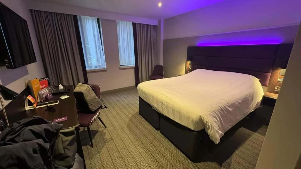 Premier Inn London City - Tower Hill - photo 4