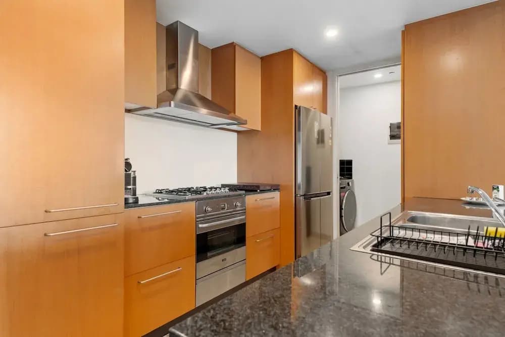 2-bed, 500m From The Beach With Pool, Gym & Sauna - photo 15