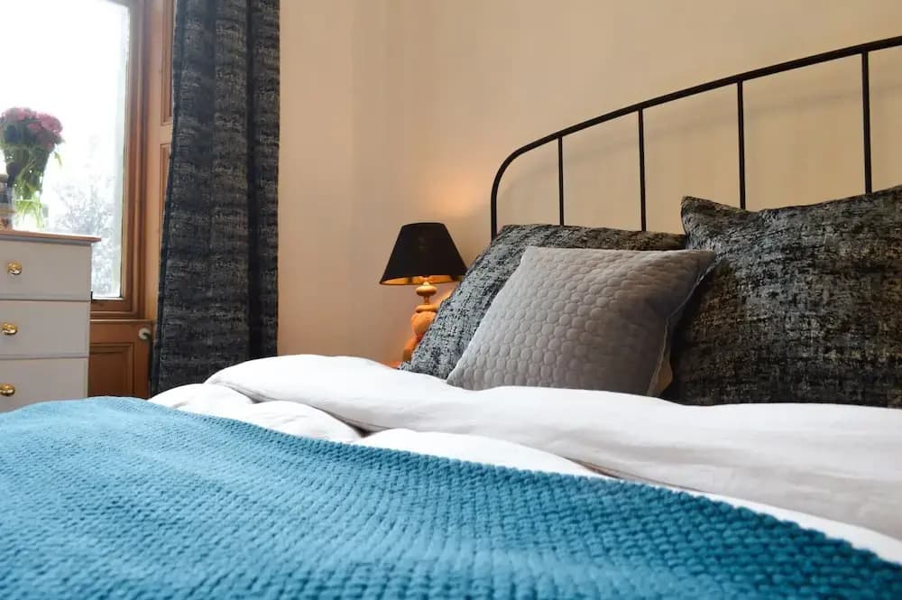 Modern Flat In Central Edinburgh - photo 3