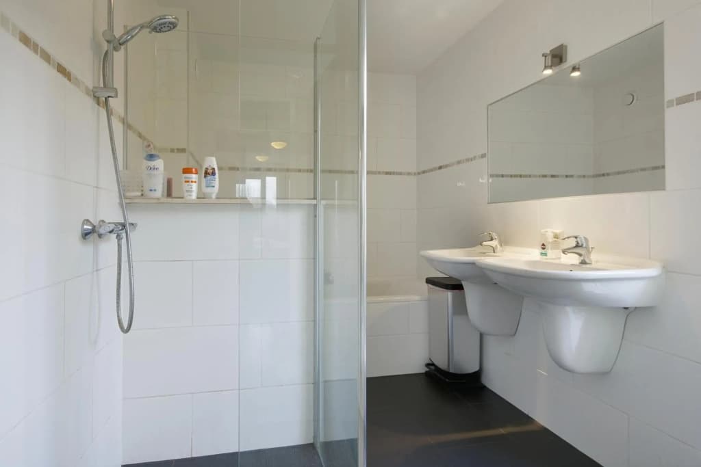 Royale en schone accommodatie met dakterras - photo 20