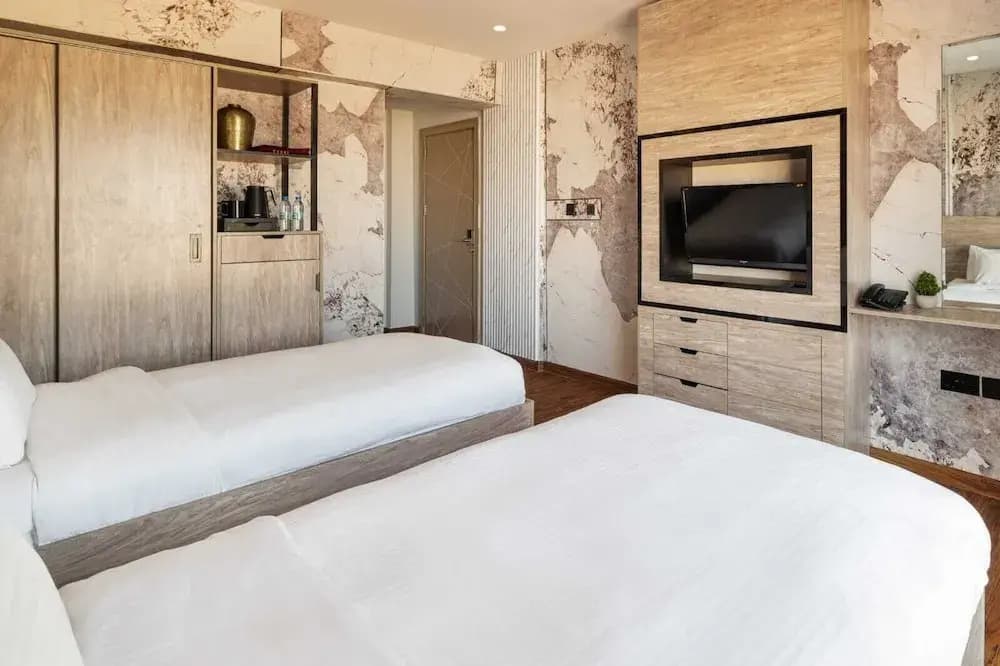 Regency Inn - photo 9