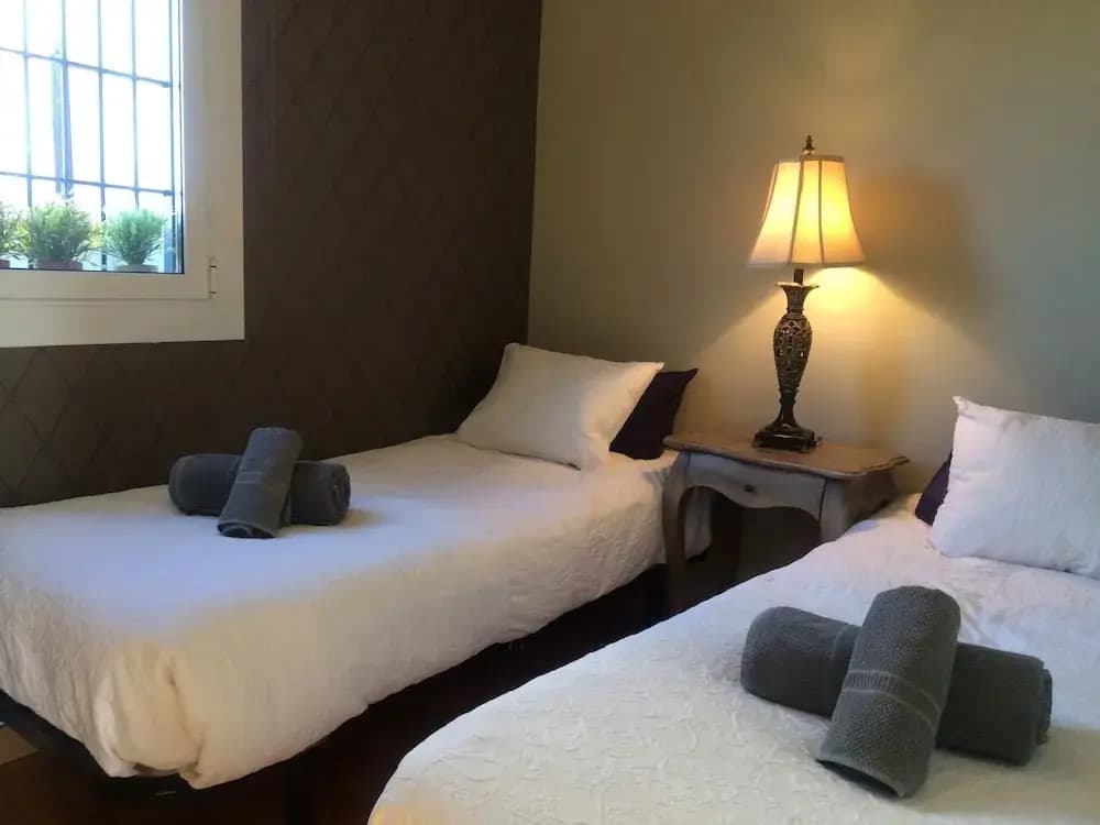 Avenida Apartments Giralt - photo 2
