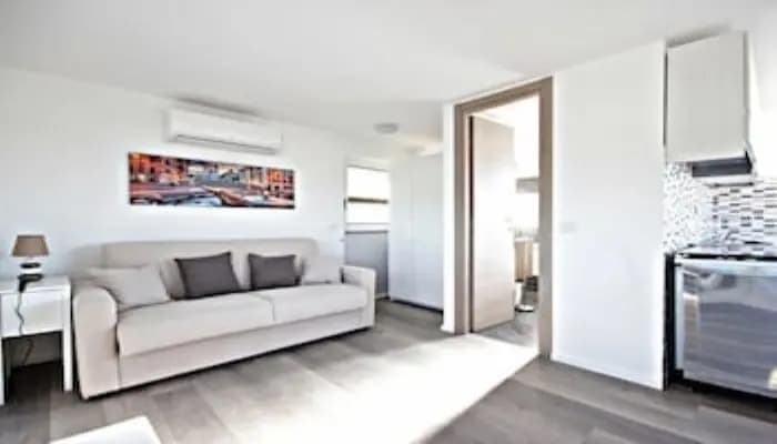 Romantic Attic Over Rome - photo 9