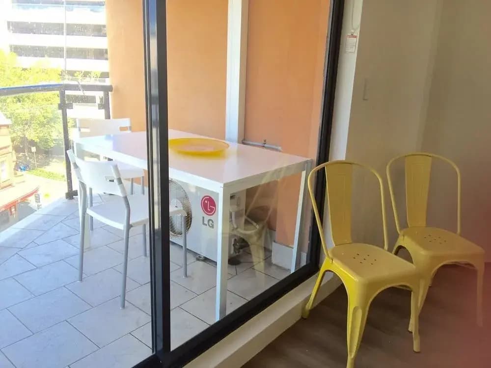 Central Train Station Apartment - photo 5