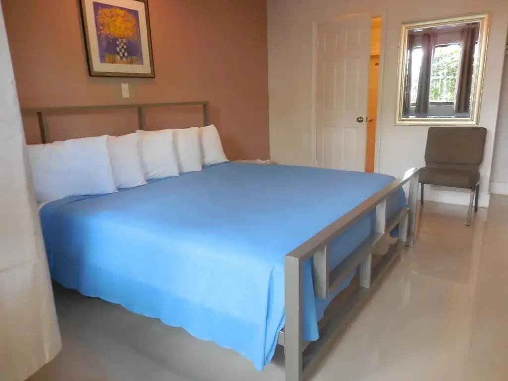 Shalimar Motel - photo 18