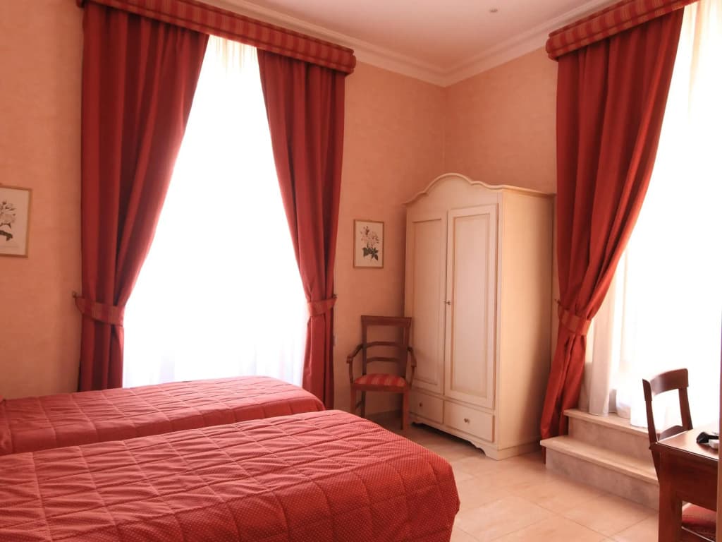 Roman Terrace - photo 4