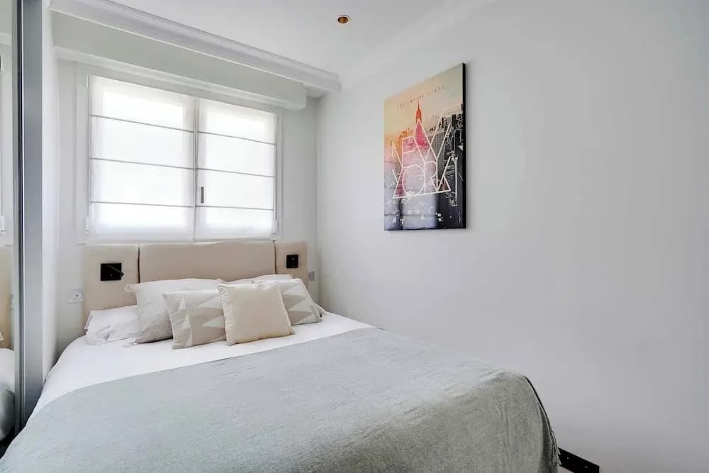 Luxurious Apartment - 2br- 6P Eiffel Tower View - photo 5