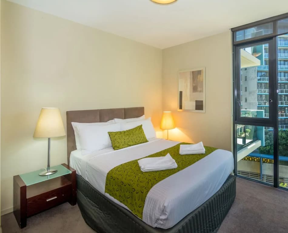 Exquisite Apartments Docklands - photo 3