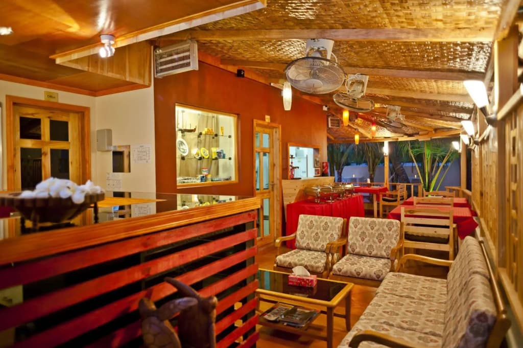Stingray Beach Inn - photo 24
