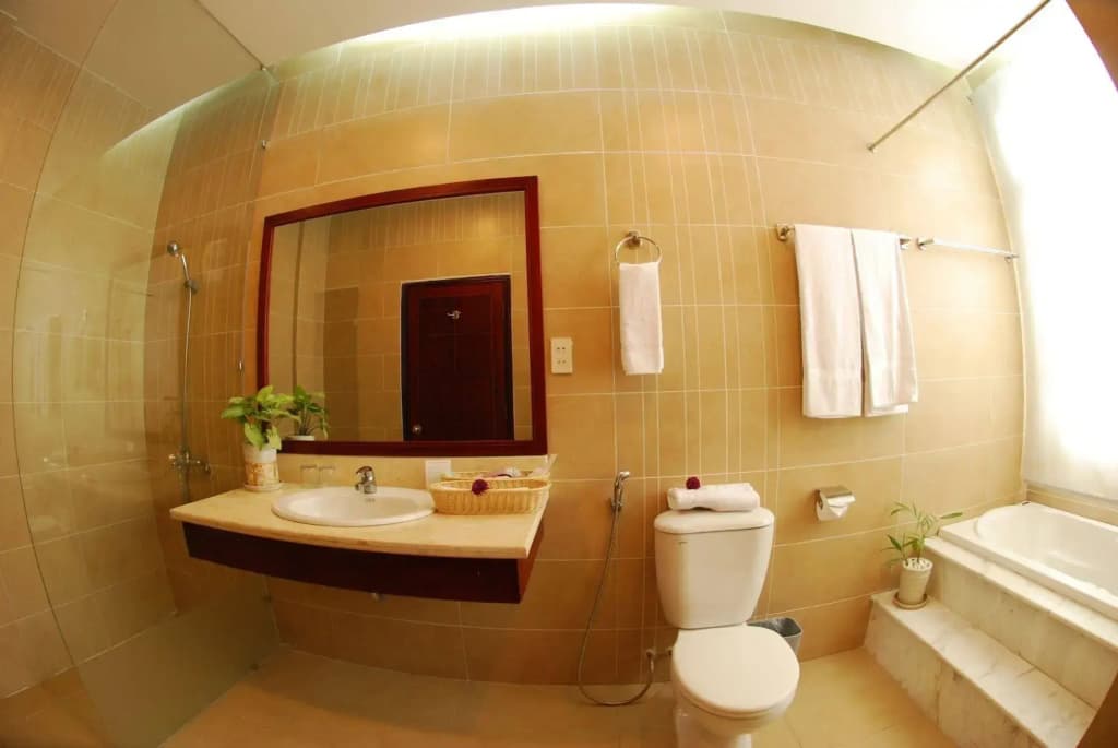 White House Hotel - photo 9