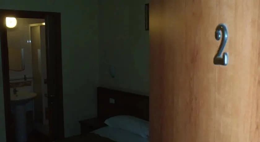 Fiesta Accomodation - photo 10