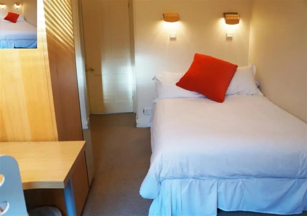 At-Home Bed & Breakfast - photo 5