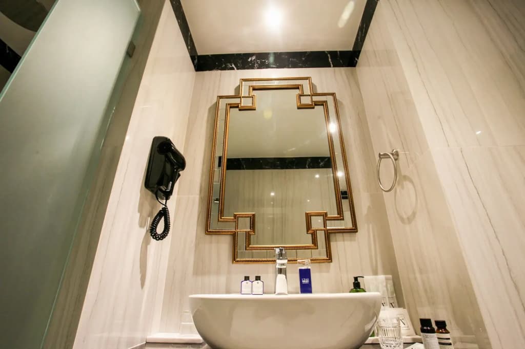 Vince Hotel Pratunam - photo 9