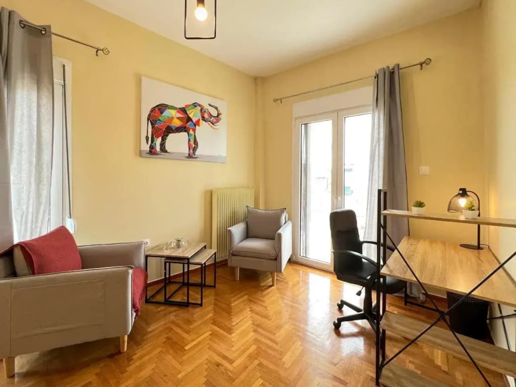 Chiou Spacious 90sqm apt in Athens - photo 10