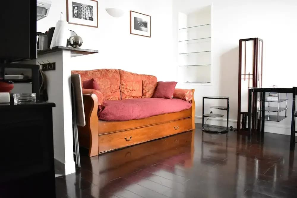 Simplistic 1 Bedroom Apartment in 17th - photo 5