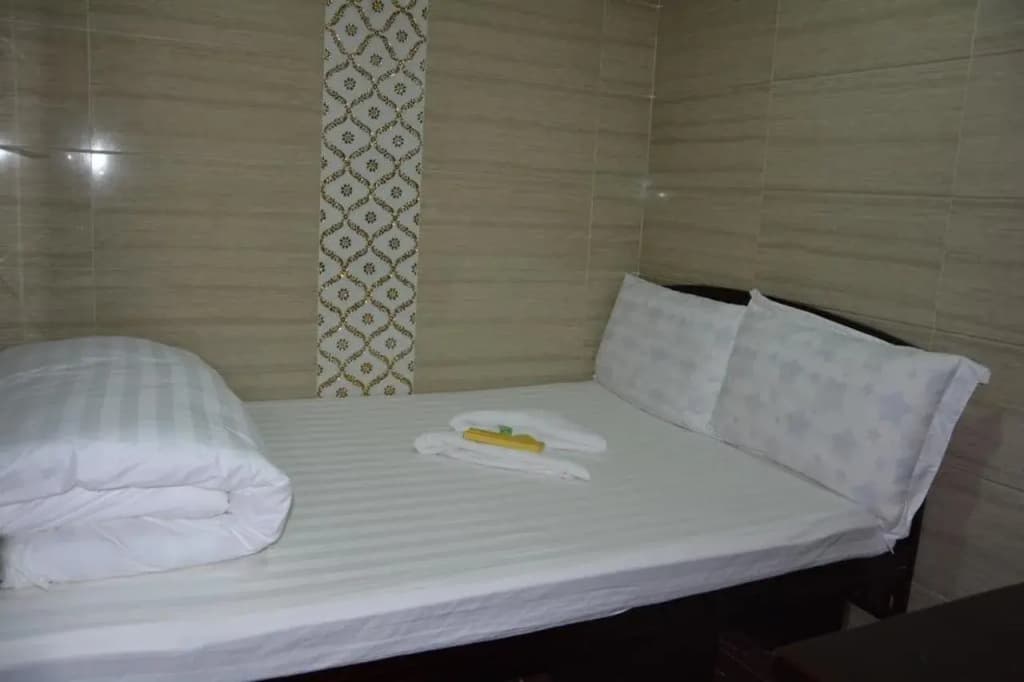 Everest Base Camp Hostel - photo 2