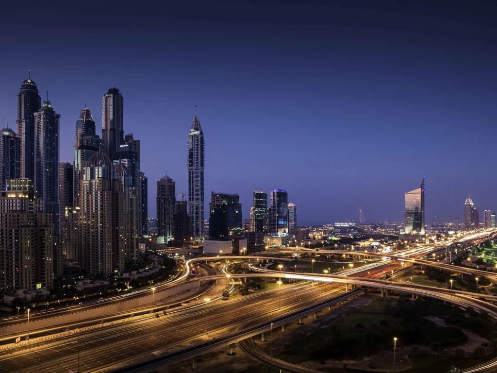 Pullman Dubai Jumeirah Lakes Towers - Hotel & Residence - photo 25