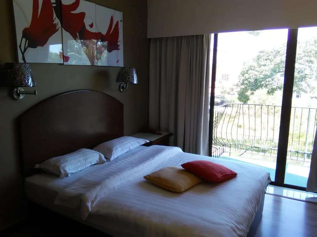 Casuarina Hotel - photo 7