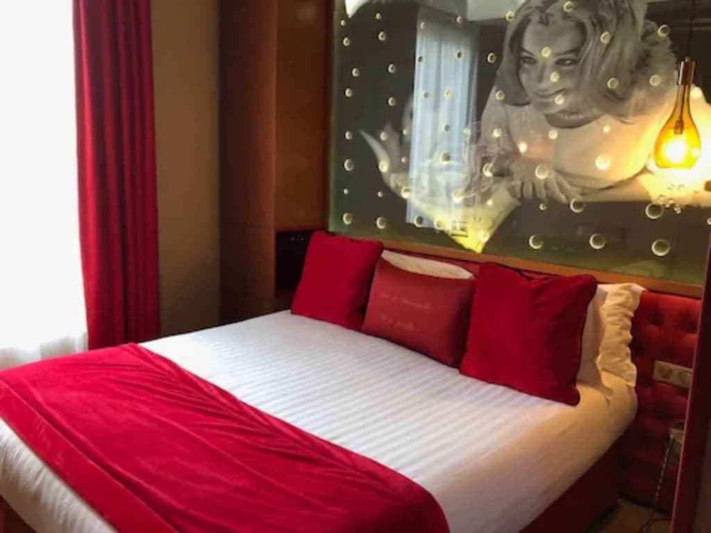 Hotel Les Bulles de Paris - photo 26