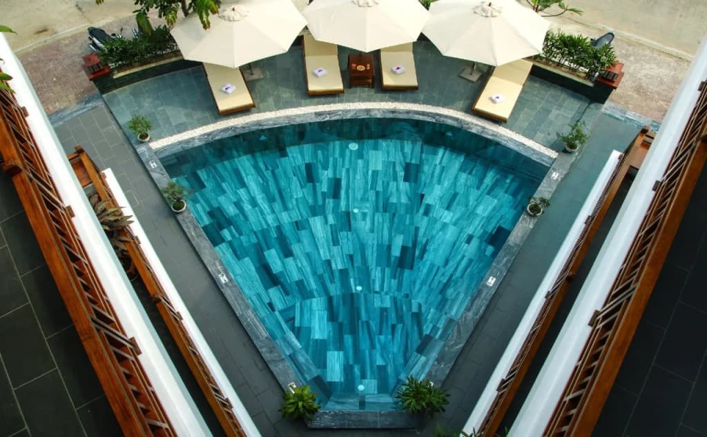 Threeway Riverside Villa - photo 8