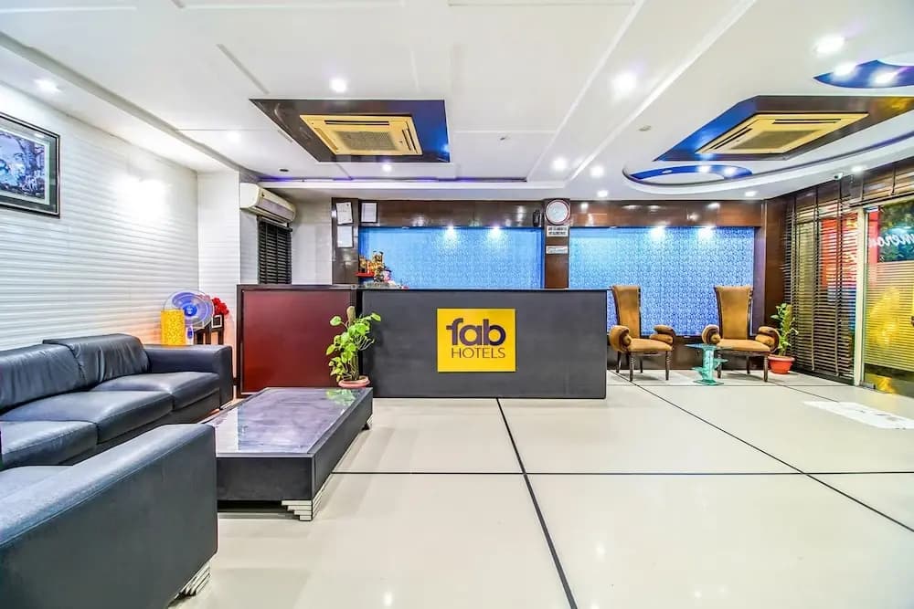 Fabhotel Cameron - photo 2
