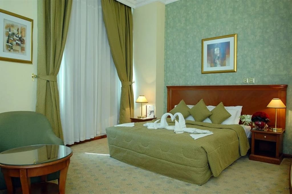 Royal Qatar Hotel - photo 3