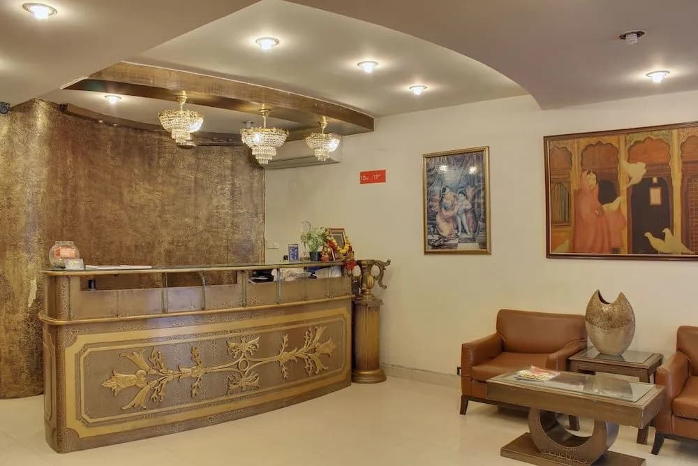 OYO 358 Hotel Golden Leaf - photo 7