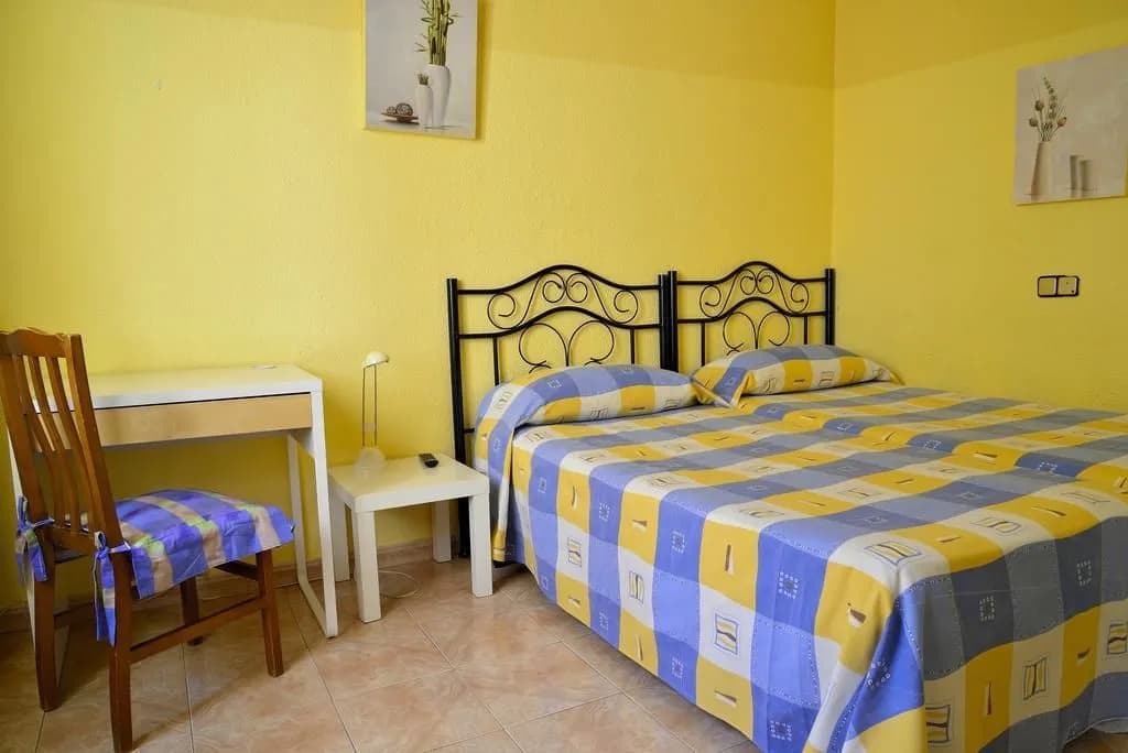 Hostal Arrate - photo 12