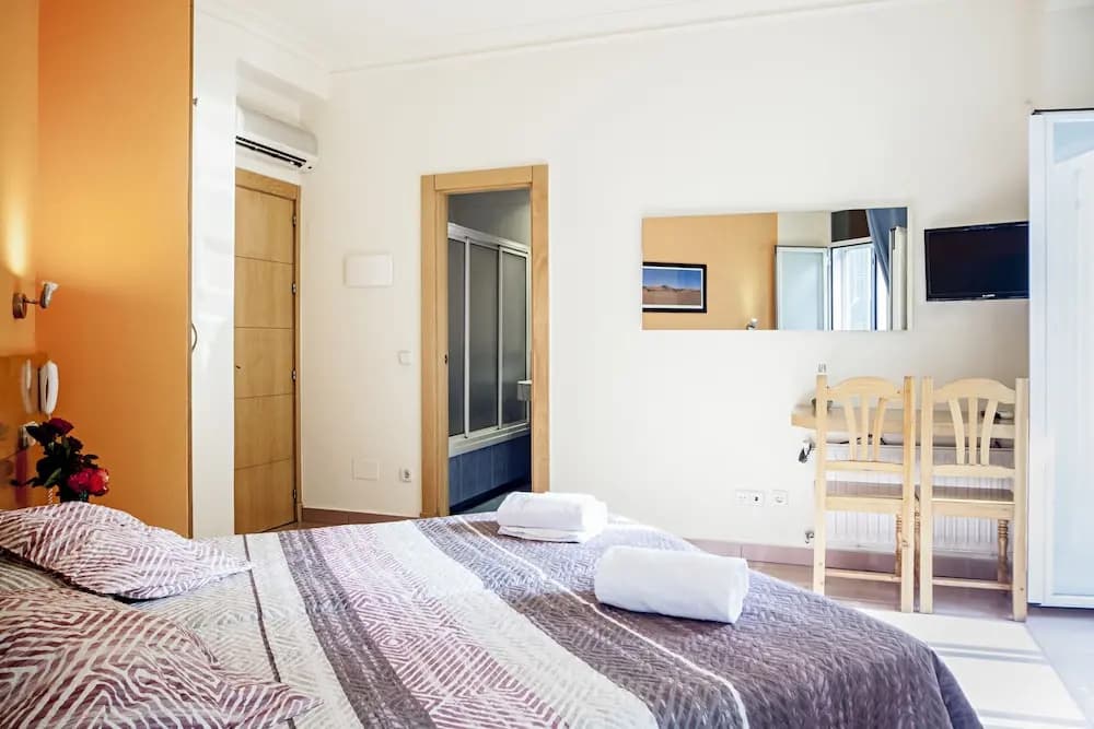 Hostal Adriano - photo 4