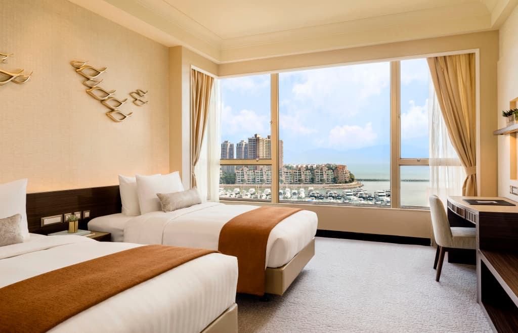 Hong Kong Gold Coast Hotel - photo 2