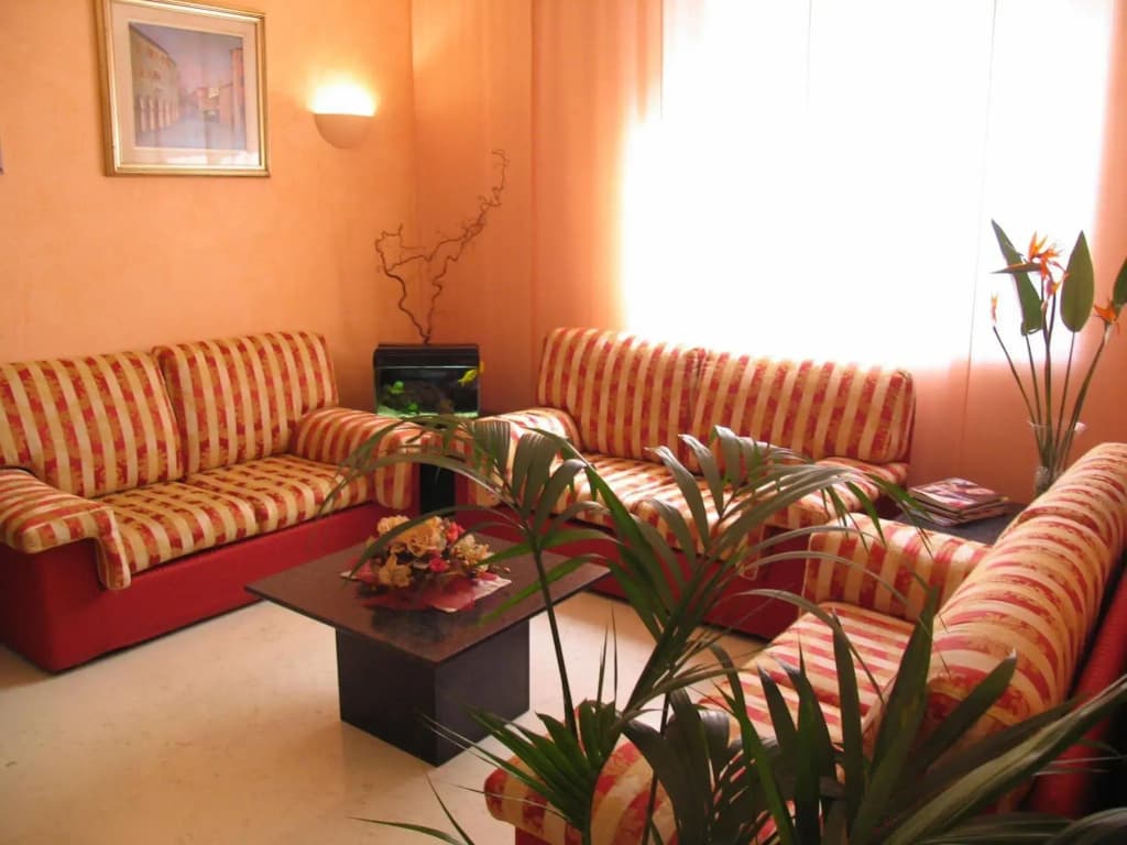 Hotel Garibaldi - photo 15