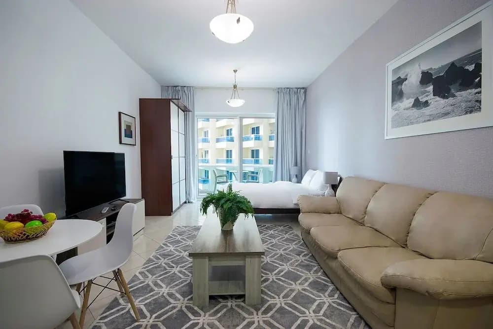 Key Host Crescent Tower - main photo