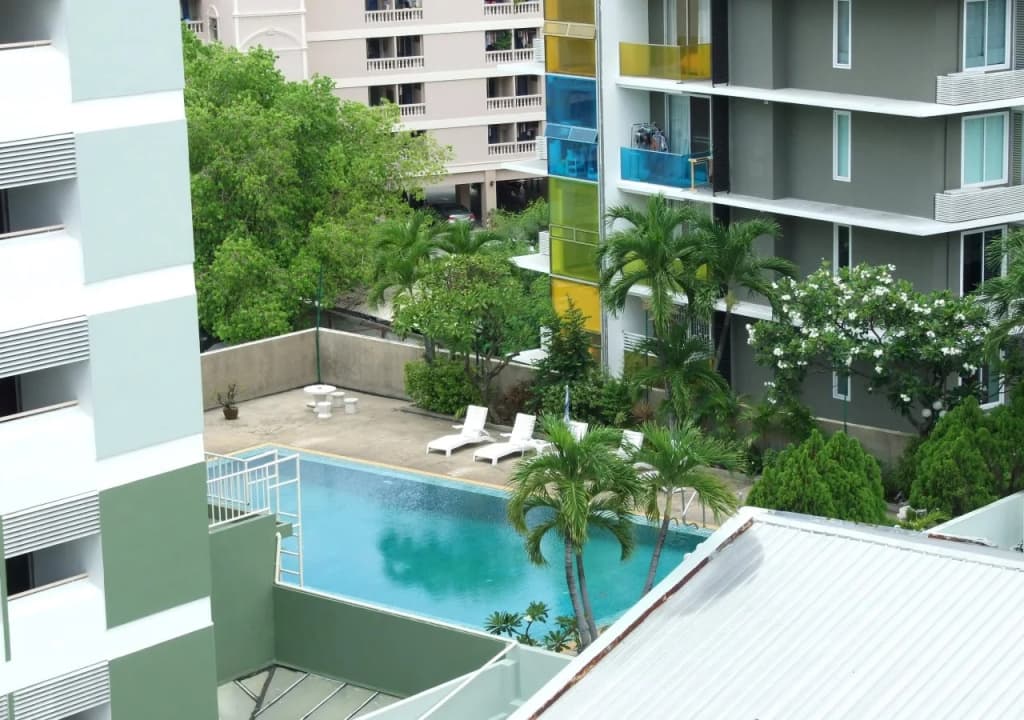 Ratchada City Hotel - photo 13
